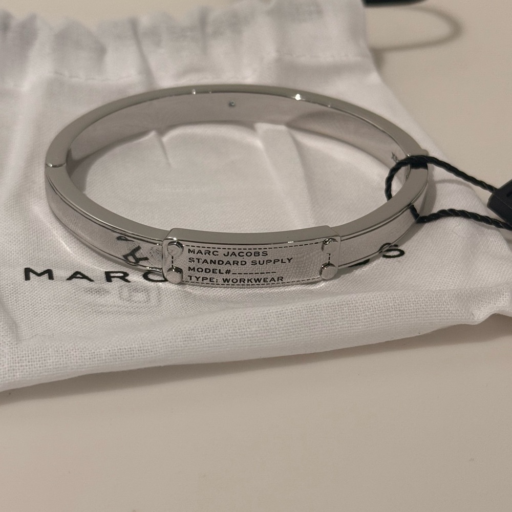 NWT Marc Jacobs silver bangle - XS / S
